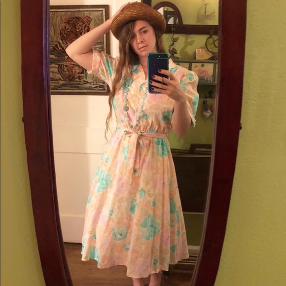 Meet your Posher, Robbin - Picture 2 of 7